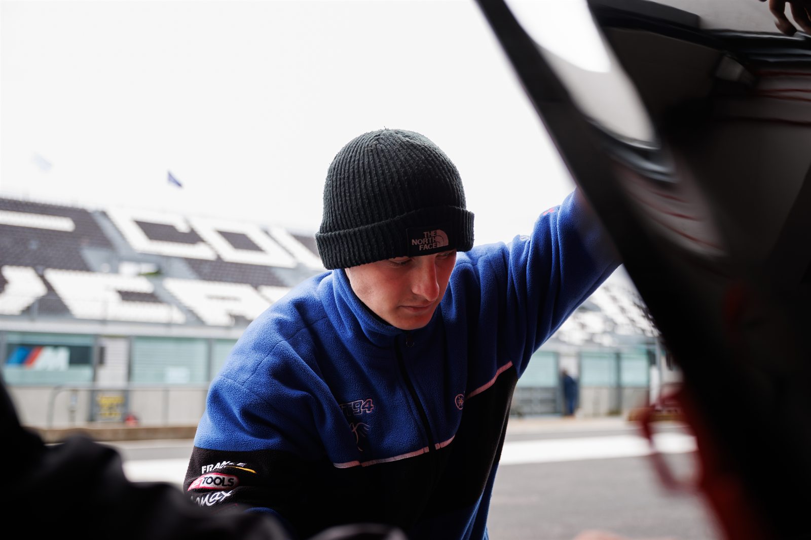 Paddock de Magny-Cours, preparation, arrets au stand et ravitaillement