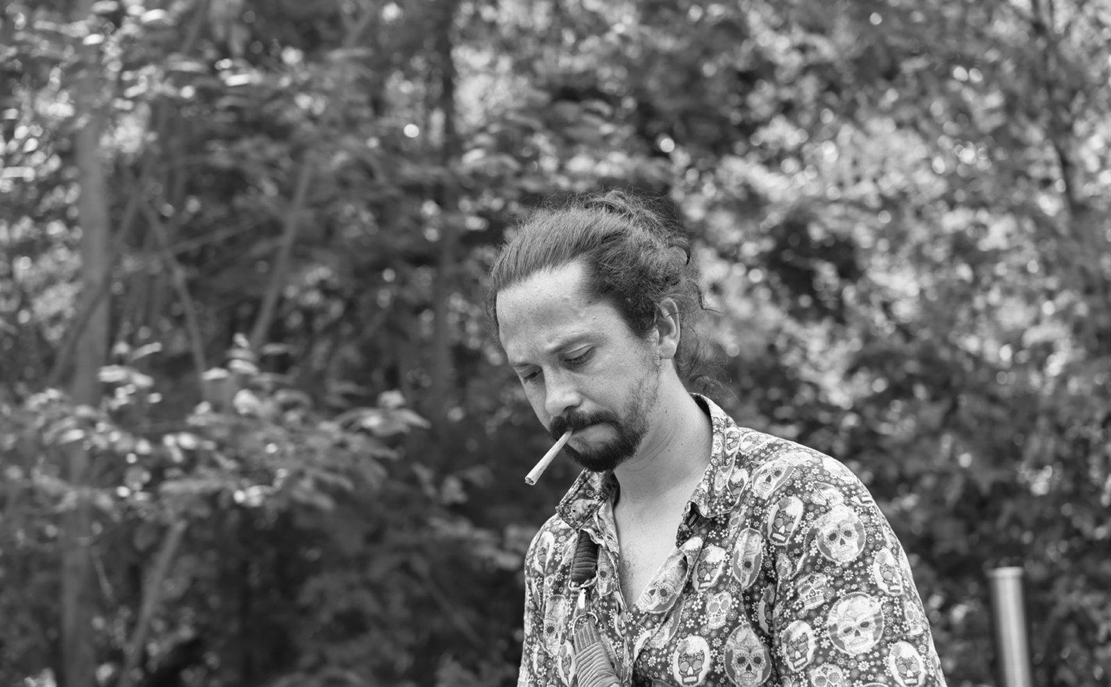 Un jour de fete au jardin, convives et vie de table